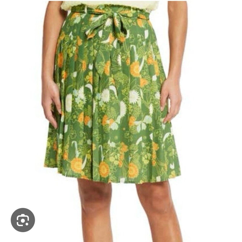 Modcloth Green Floral Retro Pleated Skirt Size S